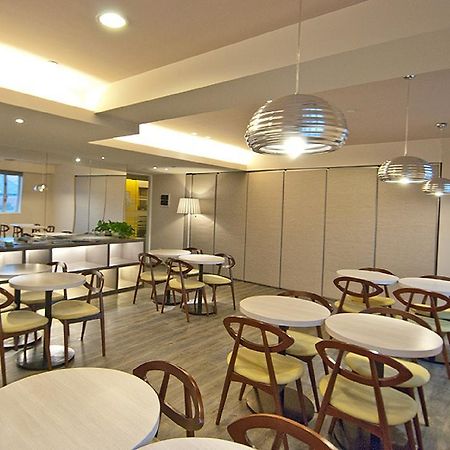 Citadines Biyun Shanghai Bagian luar foto