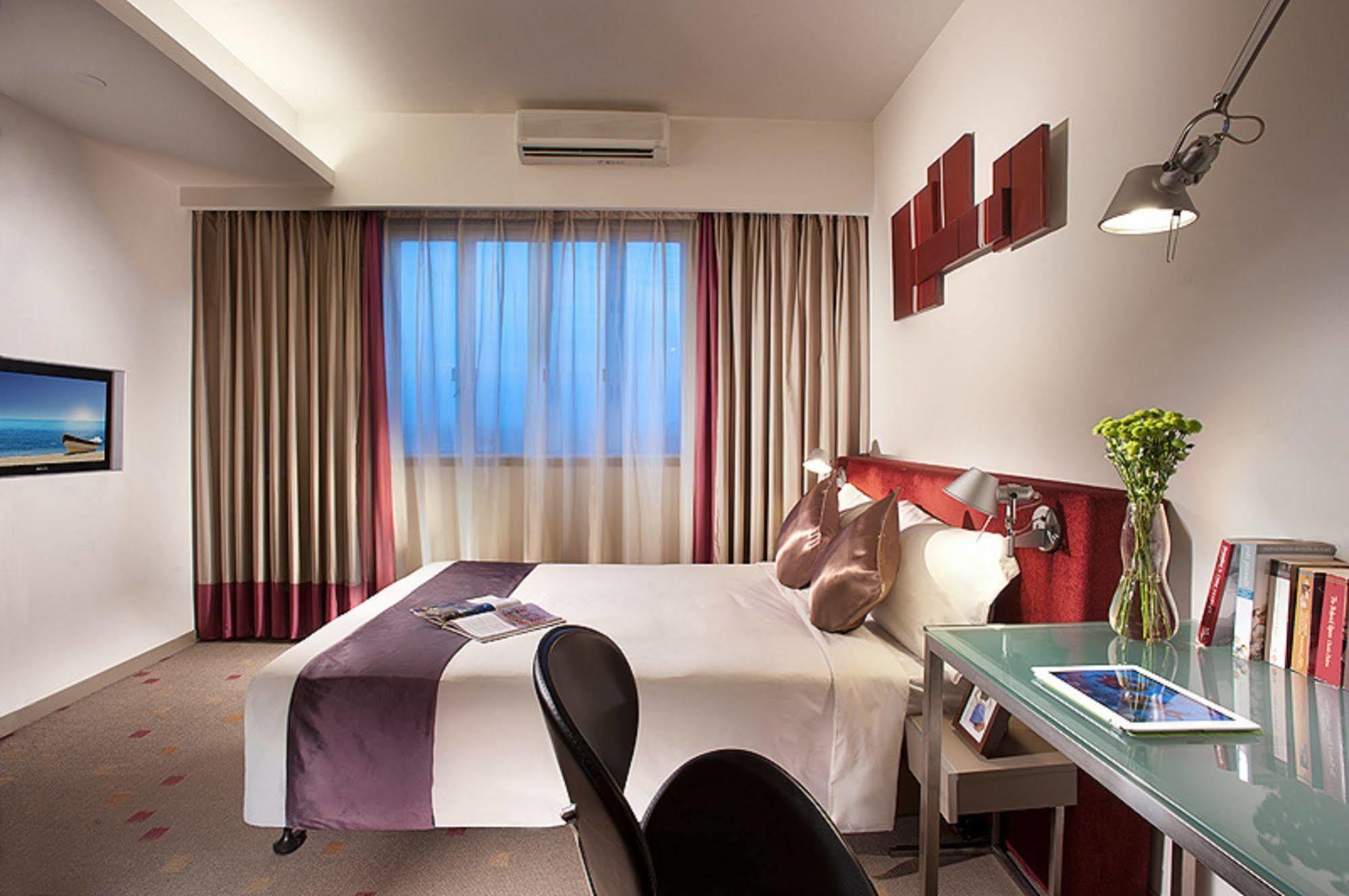 Citadines Biyun Shanghai Bagian luar foto