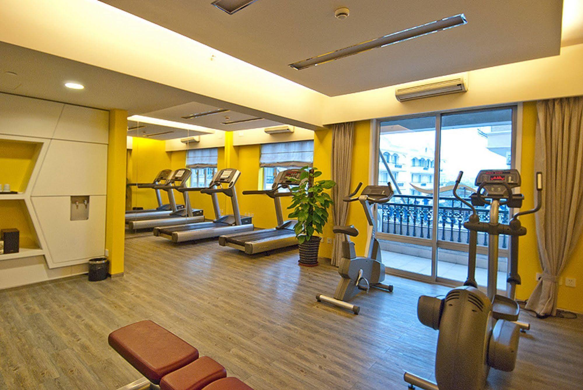 Citadines Biyun Shanghai Bagian luar foto